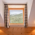 Romantik Muottas Muragl Hotel 3*