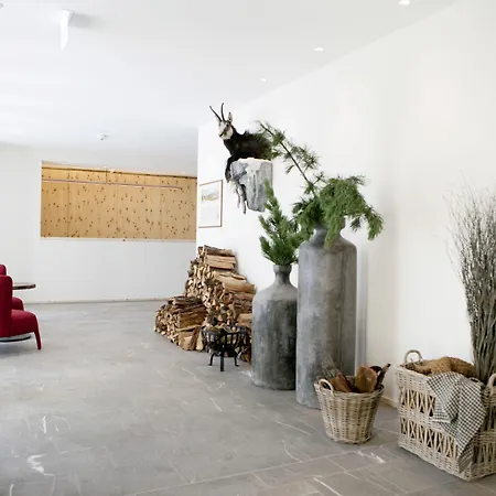 Romantik Muottas Muragl Ξενοδοχείο 3*