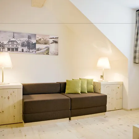 Romantik Muottas Muragl Otel