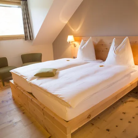 Romantik Muottas Muragl Hotel