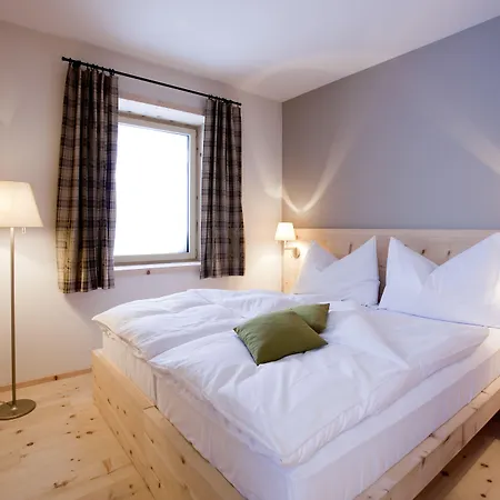 Romantik Muottas Muragl Ξενοδοχείο 3*