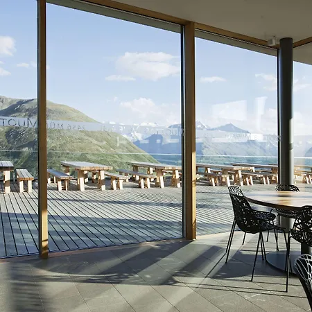 Hotel Romantik Muottas Muragl Samedan