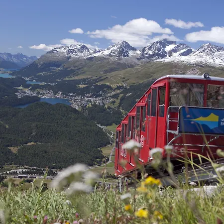 Romantik Muottas Muragl Ξενοδοχείο 3*