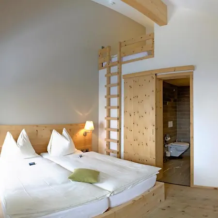 Romantik Muottas Muragl Otel Samedan