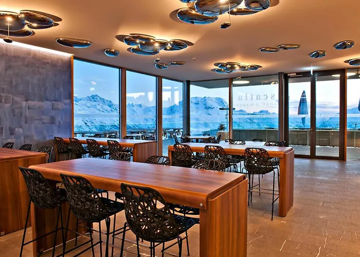 Szálloda Romantik Muottas Muragl