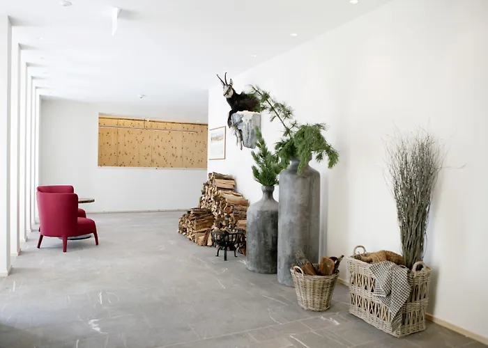 Romantik Muottas Muragl Отель 3*