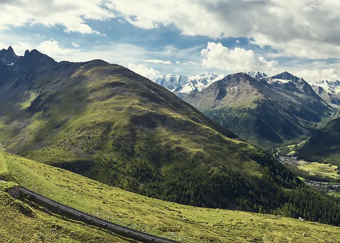 Romantik Muottas Muragl 3* Самедан