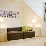 Romantik Muottas Muragl Otel