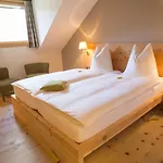 Romantik Muottas Muragl Otel