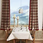 Romantik Muottas Muragl Otel Samedan