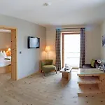 Romantik Muottas Muragl Otel