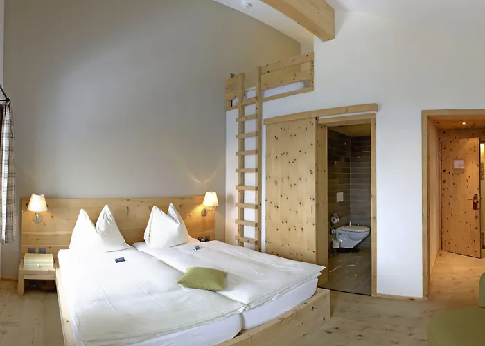 Romantik Muottas Muragl Otel Samedan