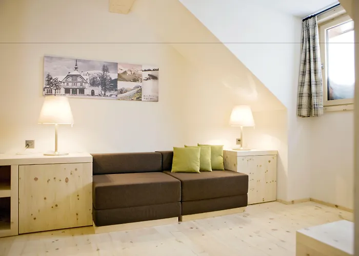 Romantik Muottas Muragl Otel