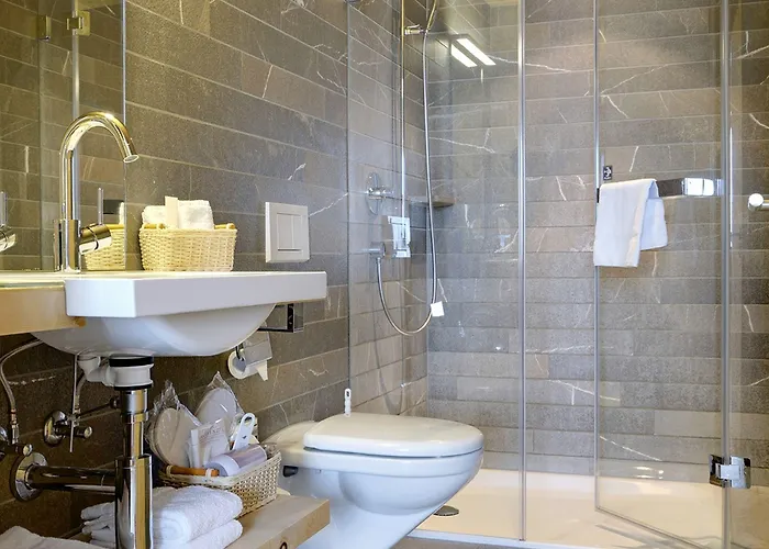 Otel Romantik Muottas Muragl 3*