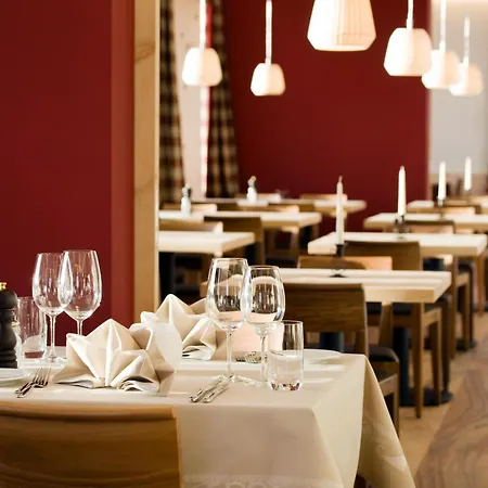 Hotel Romantik Muottas Muragl 3*