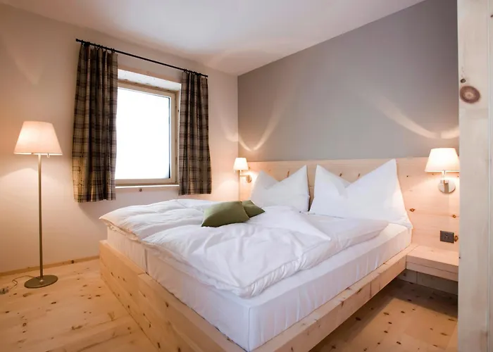 Hotel Romantik Muottas Muragl 3*