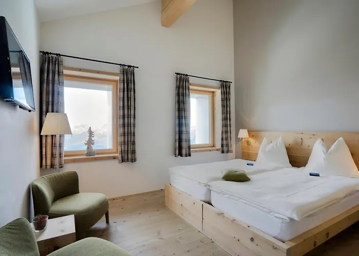 Romantik Muottas Muragl Hotel